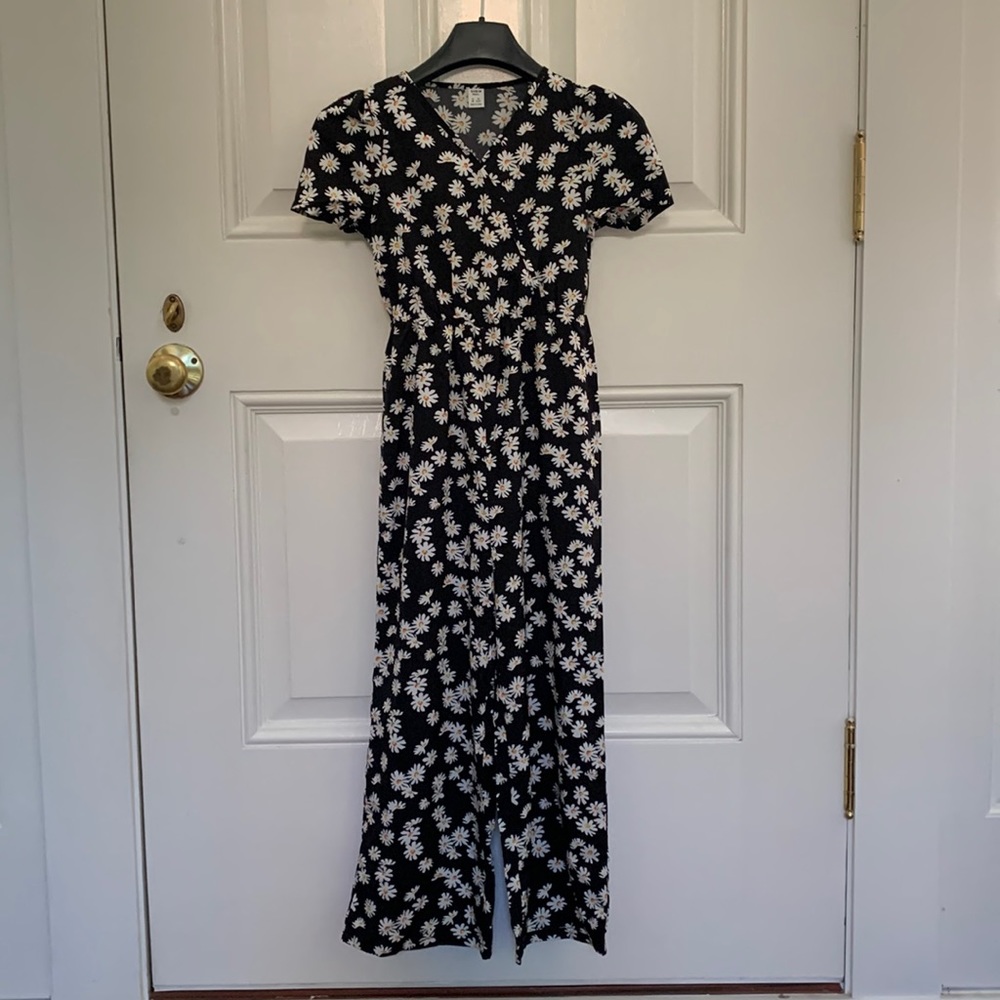 Daisy print black pant romper